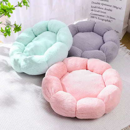 Luxury Cat Sofa Winter Warm Cat Flower Nest Dog House Bed for Cats Flower Bed Breathable Soft Small Dog Bed with Flower Shape