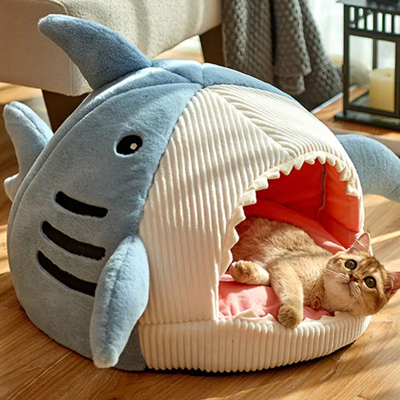 Shark-Shaped Enclosed Winter Pet Bed for Cats and Dogs